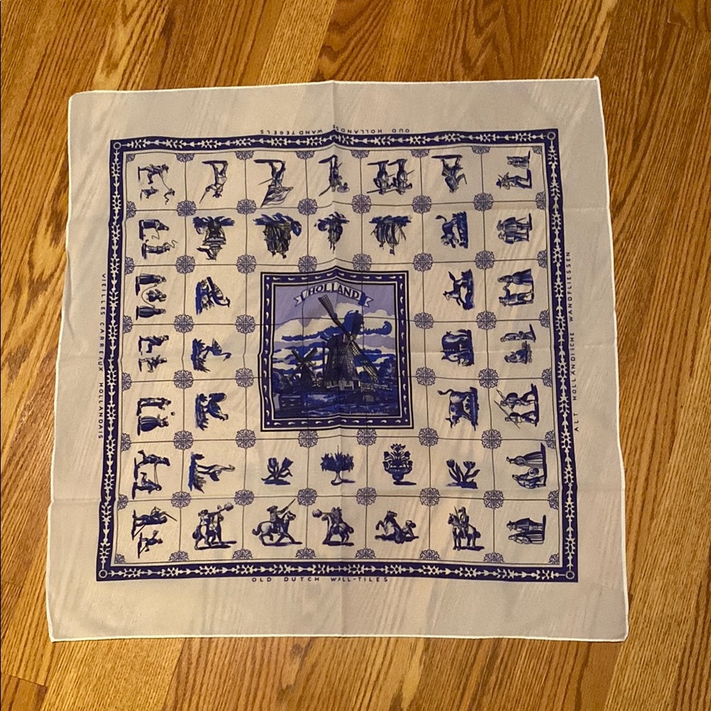 Holland Windmill Women’s Scarf
